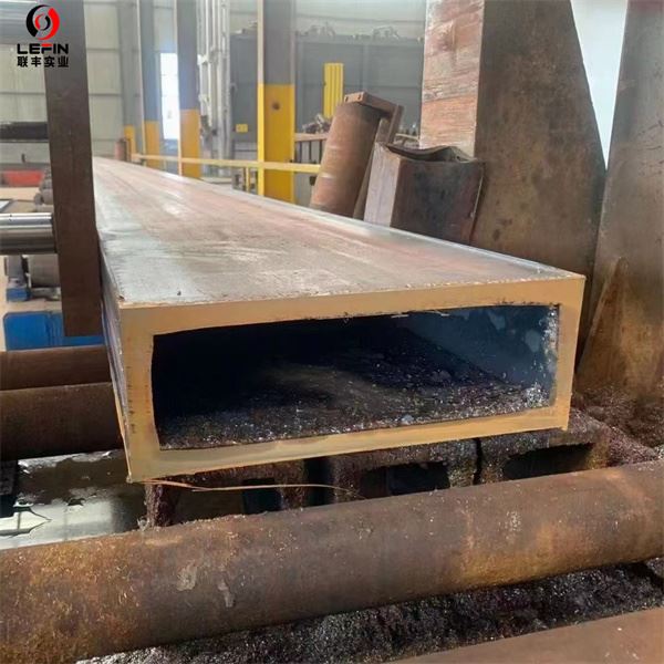 Rectangular Hollow Section 008615122519420 (2)